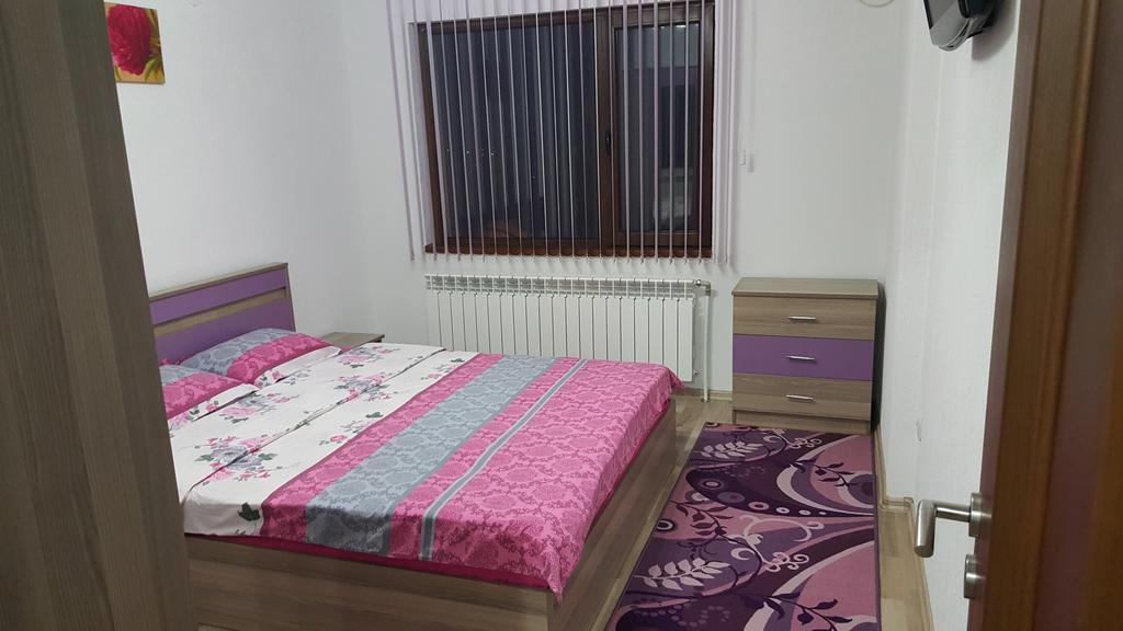 Д И В 1 - D & V 1 Apartment Sandanski Exterior photo
